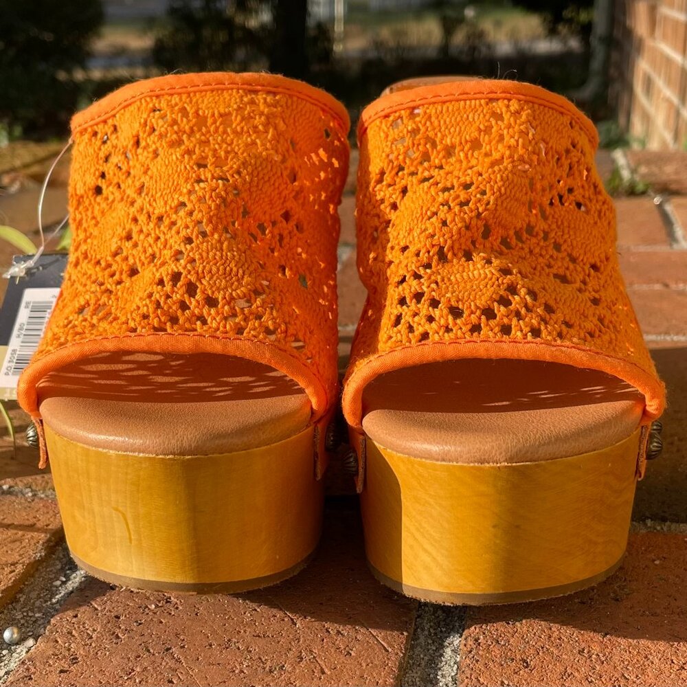 Dingo Crochet Platform Clogs Orange Wooden Heel Mule Sandals NWT  7.5 - Picture 4 of 9